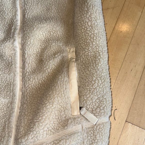 Patagonia beige sherpa vest, S, GD1118 - Picture 3 of 6
